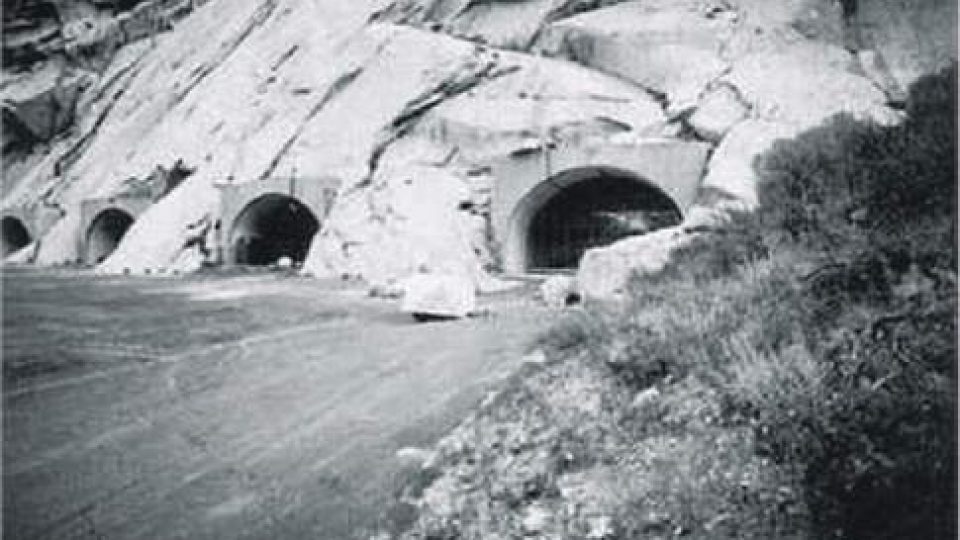 12. Podzemní základny, tunely, systémy